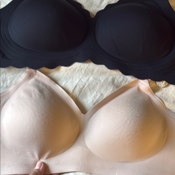 Elegant Women's Intimates Set - Black and Cream - Picture 6 of 8